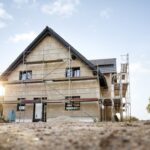 Geodeta, projektant, inspektor nadzoru – kto za co odpowiada i ile kosztują ich usługi?