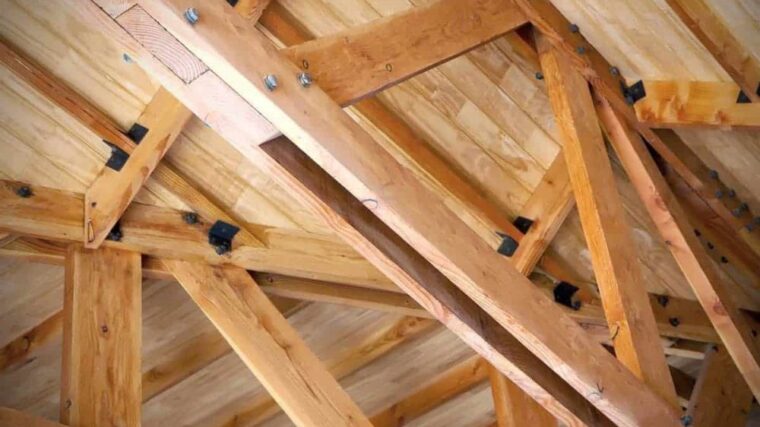 pielęgnacja więźby dachowej