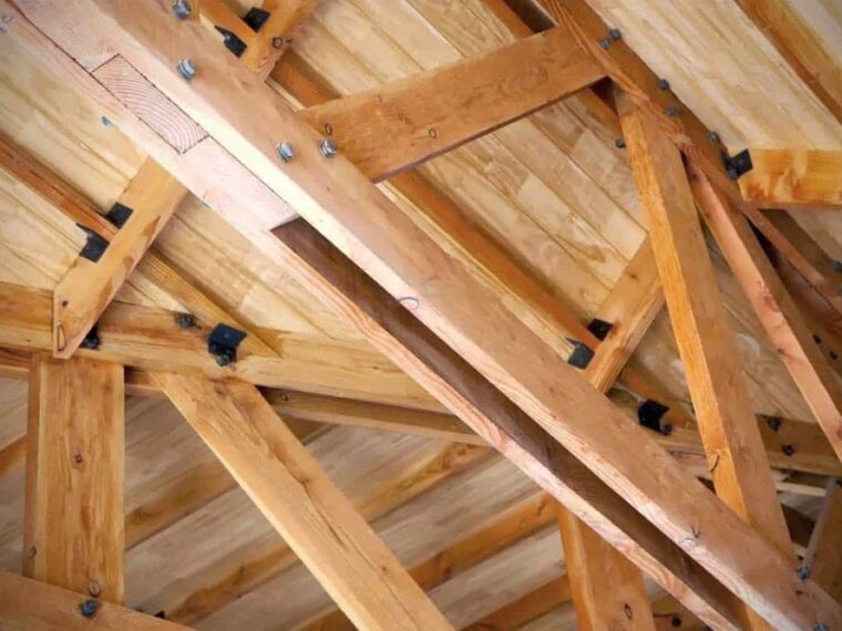 pielęgnacja więźby dachowej