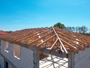 etapy budowa dachu