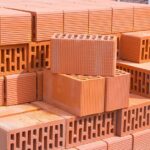 Pustaki ceramiczne – właściwości i zastosowanie w budownictwie