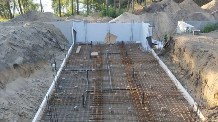 fundament pod basen ogrodowy