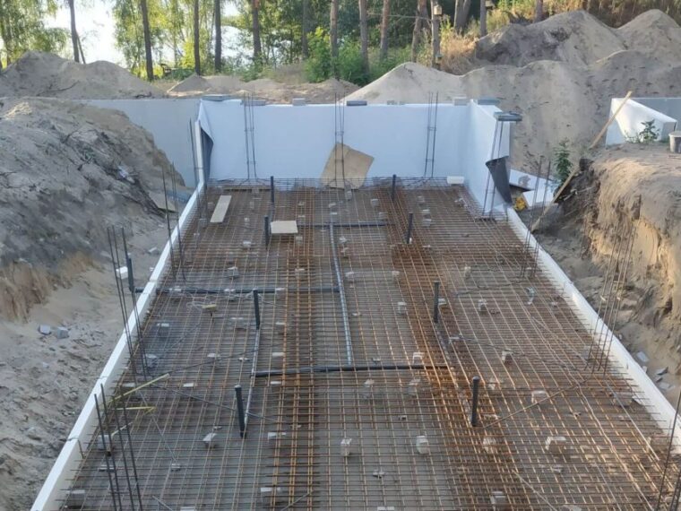 fundament pod basen ogrodowy